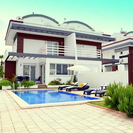 Tala 8 Villa